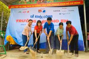 Khởi công xây dựng điểm Háng Tơ Mang, Trường Mầm non Hoa Ban, thị trấn Tủa Chùa, huyện Tủa Chùa.