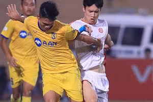 Viettel có chiến thắng quan trọng trước SLNA ở vòng 13 V.League.