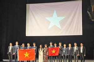 Đoàn học sinh Việt Nam tham dự IOAA 2022