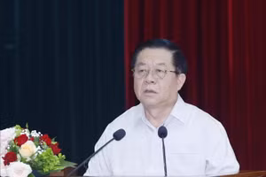 Đồng chí Nguyễn Trọng Nghĩa, Bí thư Trung ương Đảng, Trưởng Ban Tuyên giáo Trung ương phát biểu tại hội nghị. Ảnh: Phương Hoa/TTXVN