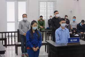 Các bị cáo tại tòa.