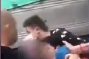 Hình ảnh vụ việc. (ảnh: cắt từ clip)