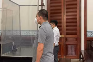 Các bị cáo tại tòa. Ảnh: VNN