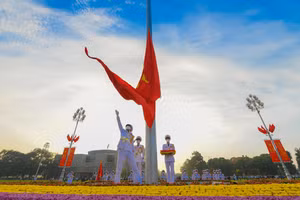 Thiêng liêng nghi lễ thượng cờ trên Quảng trường Ba Đình