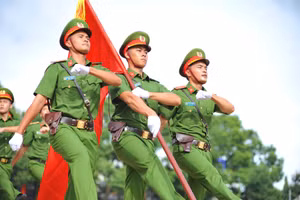 Trong nhiều năm qua, dù không còn chiến tranh nhưng năm nào cũng đều có những chiến sĩ công an phải “đổ máu” giữa thời bình.