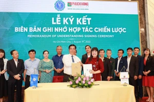 Đại diện hai bên ký kết hợp tác