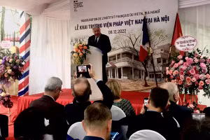 Chủ tịch Thượng viện Pháp – ông Gérard Larcher phát biểu tại buổi lễ.