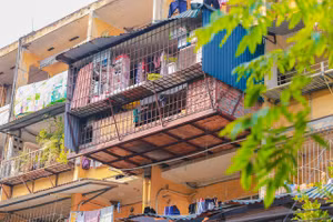 Hà Nội kiên quyết di dời các hộ dân ra khỏi chung cư cũ nguy hiểm