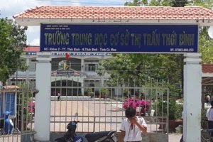 Trường THCS Thị trấn Thới Bình, huyện Thới Bình (Cà Mau).