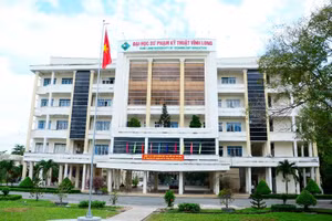 Trường ĐH Sư phạm Kỹ thuật Vĩnh Long.