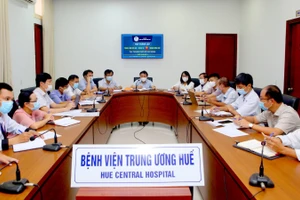 Bệnh viện Trung ương Huế họp thống nhất về khâu thiết kế trung tâm hồi sức tích cực.