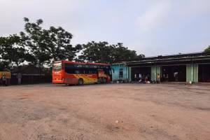 Phát hiện người đàn ông tử vong trên xe khách.