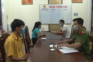 Hai đối tượng tại cơ quan Công an.