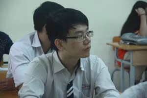 Thí sinh dự thi tốt nghiệp THPT. Ảnh: Hải Bình.