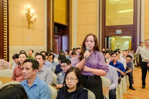 Đại biểu phát biểu tại Hội nghị tập huấn Quy chế và nghiệp vụ tổ chức thi tốt nghiệp THPT năm 2024. Ảnh Đại Dương.