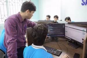 Trường ĐH Thành Đô sẽ triển khai giảng dạy đại trà học phần “Trí tuệ nhân tạo (AI) và Ứng dụng” từ năm học 2024-2025.