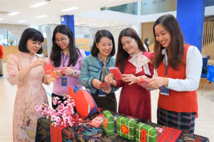 Giáo viên Trường THCS-THPT Ban Mai (Hà Đông, Hà Nội).