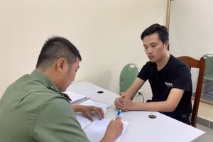 Đinh Ngọc Long làm việc với cơ quan công an.