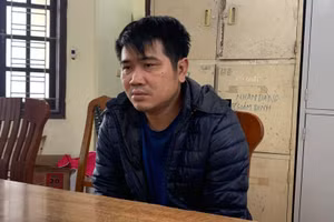 Đối tượng Nguyễn Hoàng Minh bị bắt giữ sau khi gây án.