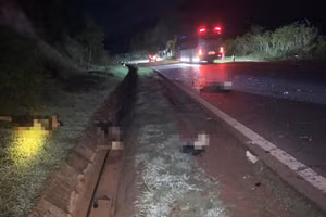 Hiện trường vụ tai nạn giao thông khiến 3 người tử vong.