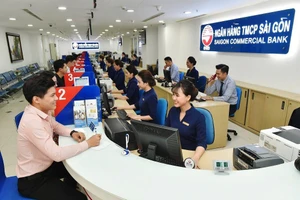 Hoạt động giao dịch tại Ngân hàng SCB. Ảnh minh họa.