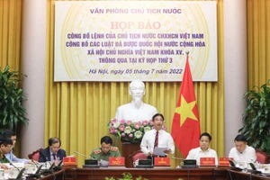 Phó Chủ nhiệm Văn phòng Chủ tịch nước Phạm Thanh Hà chủ trì buổi họp báo. Ảnh: VPCTN