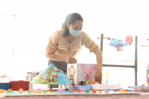 Đồ dùng, đồ chơi cho trẻ tại hội thi.