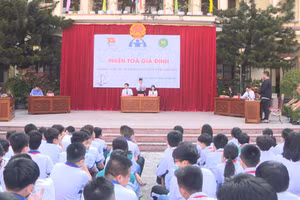 Quang cảnh phiên tòa giả định.