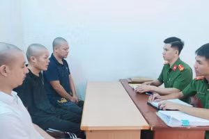 Một số nghi phạm tại cơ quan điều tra.