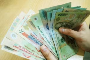 Từ ngày 1/7/2023, có 9 nhóm đối tượng được điều chỉnh tăng cơ sở lên 1.800.000 đồng/tháng (ảnh minh họa)