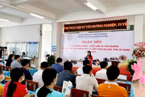 An Giang tổ chức "Ngày hội Tư vấn hướng nghiệp, tuyển sinh và trải nghiệm" năm 2023.