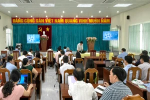 An Giang tập huấn bồi dưỡng chuyên môn cho giáo viên dạy Tin học cấp THPT.