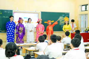 Để cuốn hút học sinh khi học Lịch sử đòi hỏi giáo viên phải có phương pháp sáng tạo.