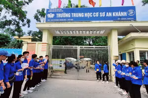 Trường THCS An Khánh hiện có 48 lớp với khoảng 2.000 học sinh đang theo học. Ảnh: Minh Xuân.