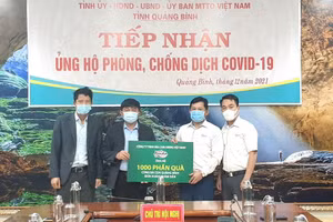 1.000 suất quà Tết sẽ đến với các gia đình có hoàn cảnh khó khăn, bị ảnh hưởng bởi dịch Covid-19. (Ảnh: H.C)