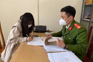 Công an TP. Đồng Hới đã ra quyết định xử phạt vi phạm hành chính 7,5 triệu đồng đối với Phạm Thị Y. N.