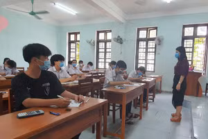 Lớp 9 và lớp 12 các trường học tại Quảng Bình sẽ lùi thời gian dạy học thông qua Đài Phát thanh - Truyền hình Quảng Bình cho đến khi có thông báo mới.