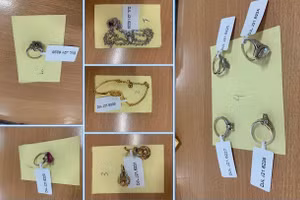 Số tài sản vụ án được cơ quan chức năng thu giữ. 