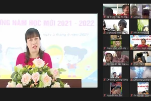 Cô Vũ Ngọc Dự - Hiệu trưởng trường Mầm non Ánh Sao chia sẻ trong lễ khai giảng trực tuyến.