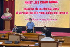  Phó Chủ tịch UBND TP. Hà Nội Nguyễn Mạnh Quyền phát biểu tại buổi gặp mặt.