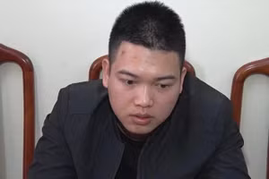 Đối tượng Trần Văn Lâm tại cơ quan công an.