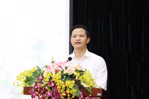 Phó Chủ tịch Thường trực UBND tỉnh Bắc Ninh Vương Quốc Tuấn phát biểu chỉ đạo hội nghị.