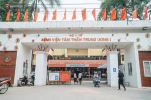 Cổng trụ sở Bệnh viện Tâm thần TƯ 1. 