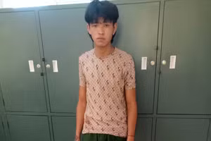 Đối tượng Đặng Văn Tình tại cơ quan công an.