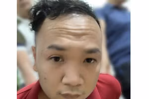 Vũ Đức Đông tại cơ quan công an.