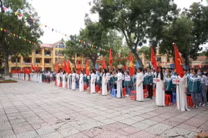 Năm học 2021 -2022 học sinh Trường THPT Lương Tài (huyện Lương Tài) dự khai giảng bằng hình thức trực tuyến. 