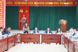 Quang cảnh buổi làm việc.