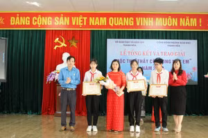 Lễ tổng kết và trao giải cuộc thi “Thầy cô trong mắt em” năm 2022 tại Thanh Hóa.