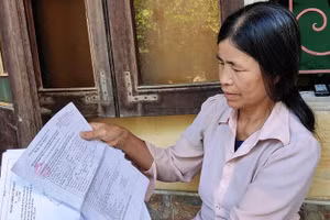 Bà Chu Thị Lệ - vợ thương binh hạng 1/4 Trần Bá Kiến và những lá đơn xin cấp "sổ đỏ".