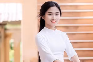 Nữ sinh Lê Thị Hiền, Trường THPT Như Thanh 2 (Như Thanh, Thanh Hóa) đạt 29 điểm khối C, là số điểm cao nhất tỉnh.